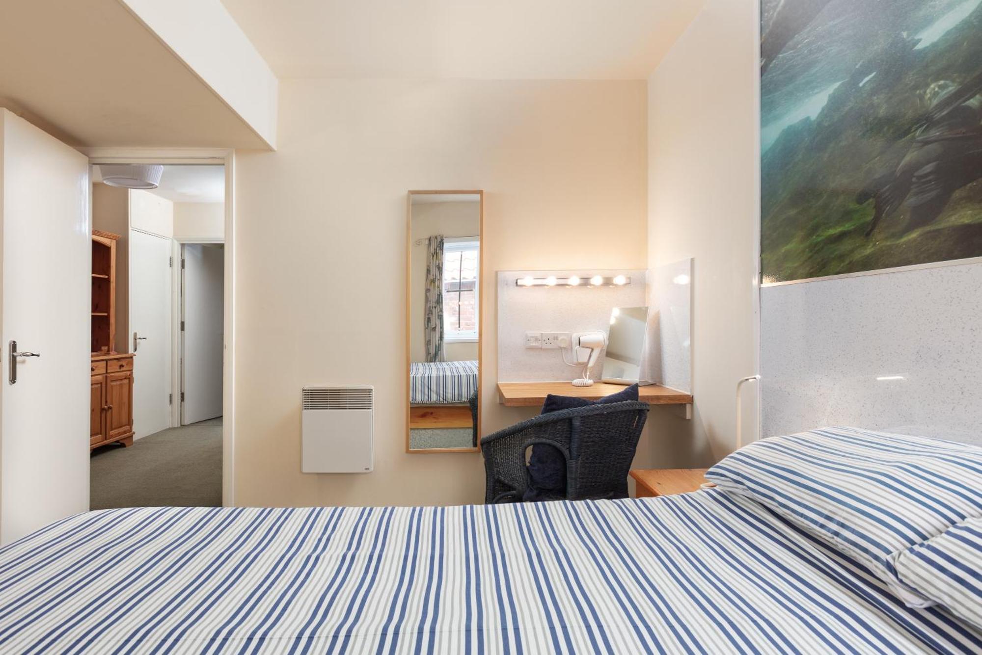 Discovery Accommodation Whitby Ngoại thất bức ảnh